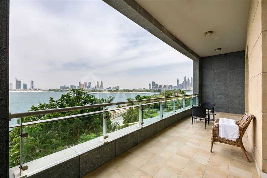27 Full Sea View / Large 3 Bed / Dream Palm Residence