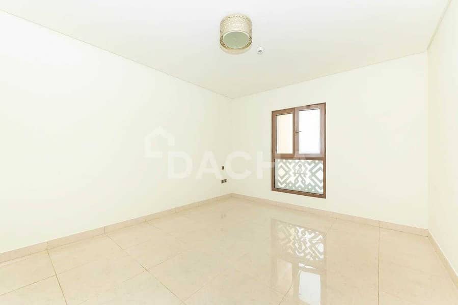 8 Full sea view / Unfurnished / Vacant soon