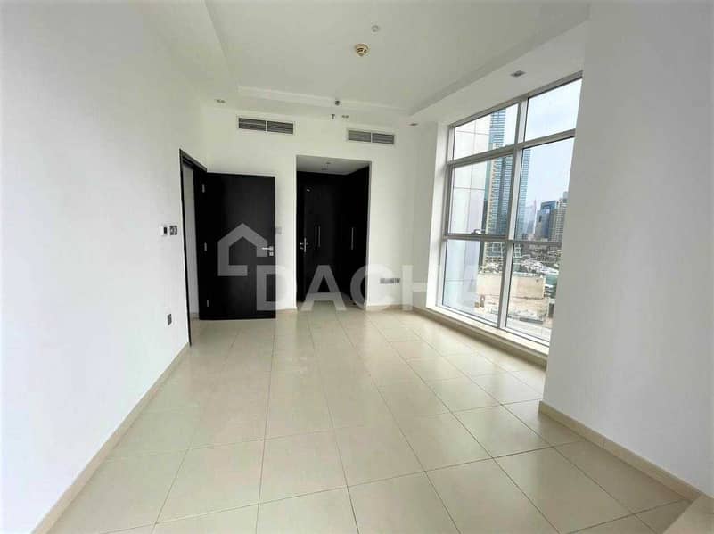 4 Beautiful view / Spacious unit / Two Balconies