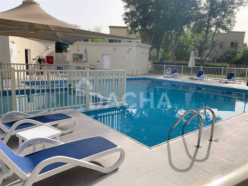 15 Private Pool / Backing Pool and Park / 03 July