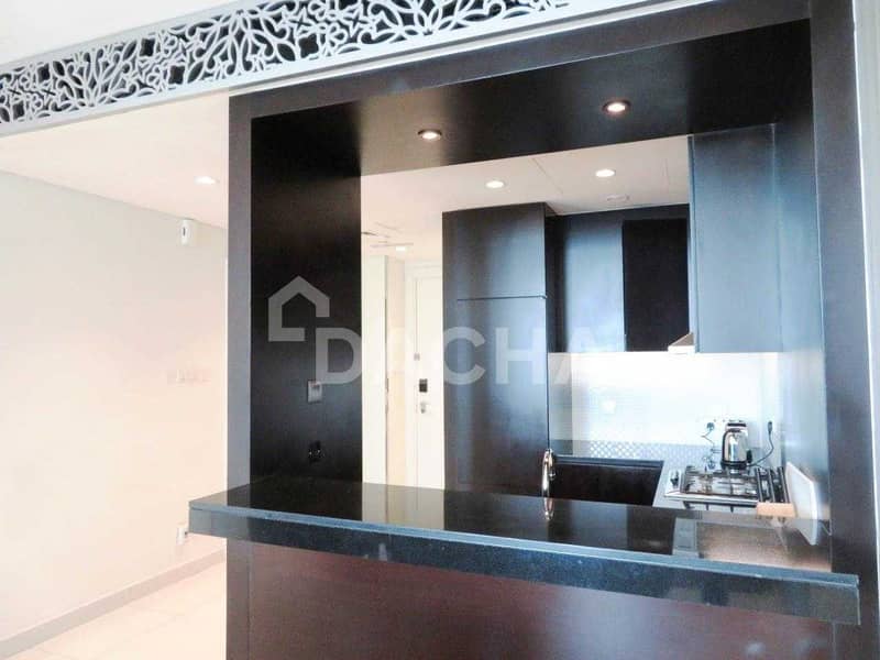 4 Fully Furnished / Burj View / Mid Floor