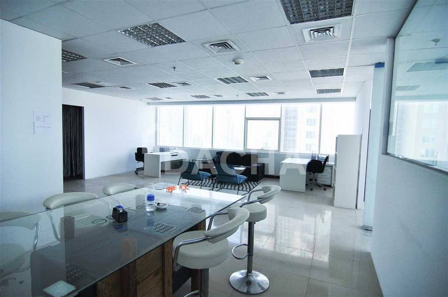 3 Fully fitted office / HDS Business Center / Vacant