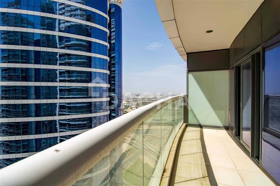 18 Exclusive / 2 BED / Stunning 360 views!