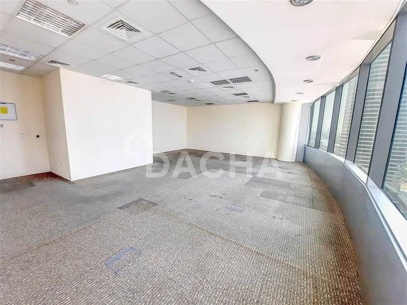 2 Open plan / well maintained / near metro