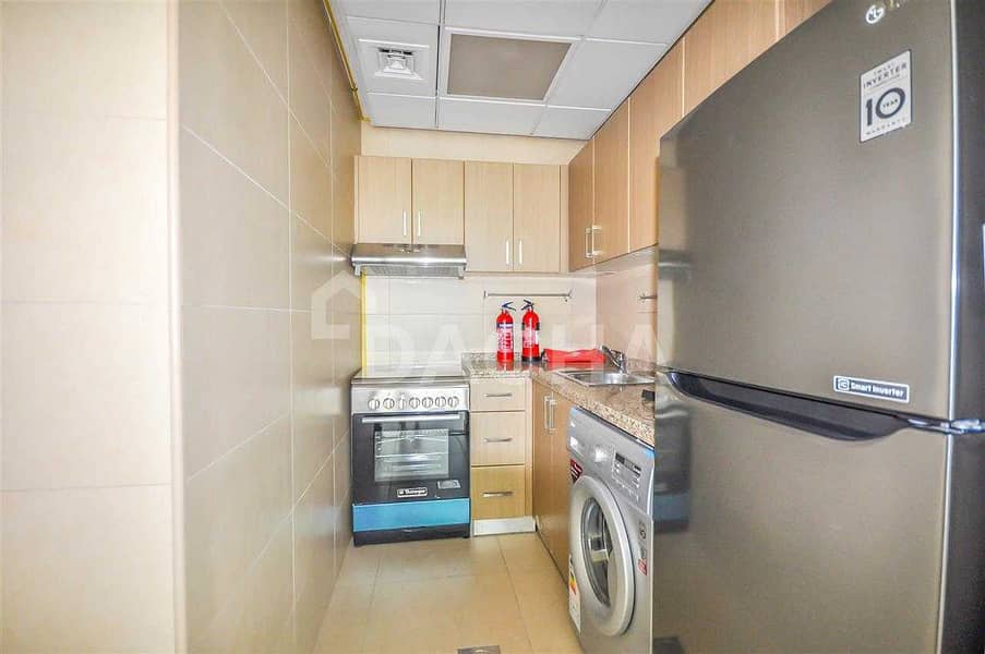 3 Spacious / Balcony /White Goods / 4 Cheques