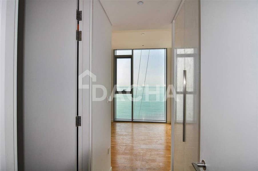 6 Luxury Living / 4 Br+Maids / Full Sea View