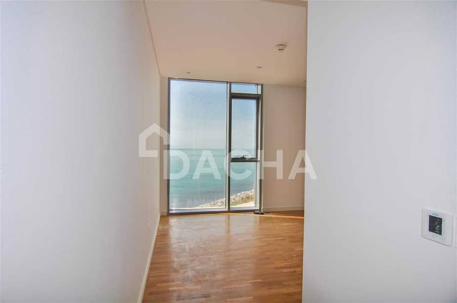 13 Luxury Living / 4 Br+Maids / Full Sea View