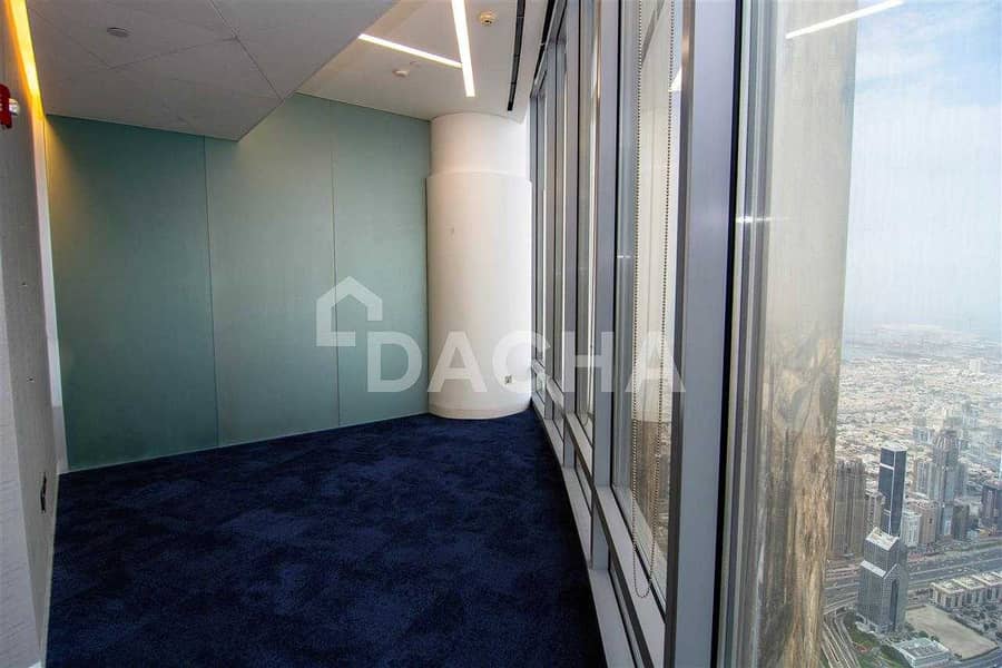 12 EXCLUSIVE FITTED OFFICE / Very High Floor