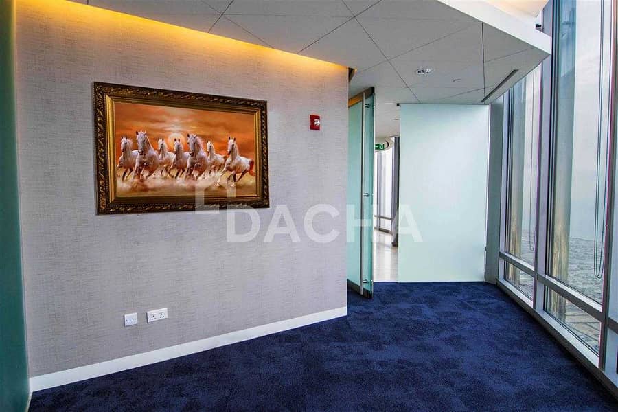 25 EXCLUSIVE FITTED OFFICE / Very High Floor