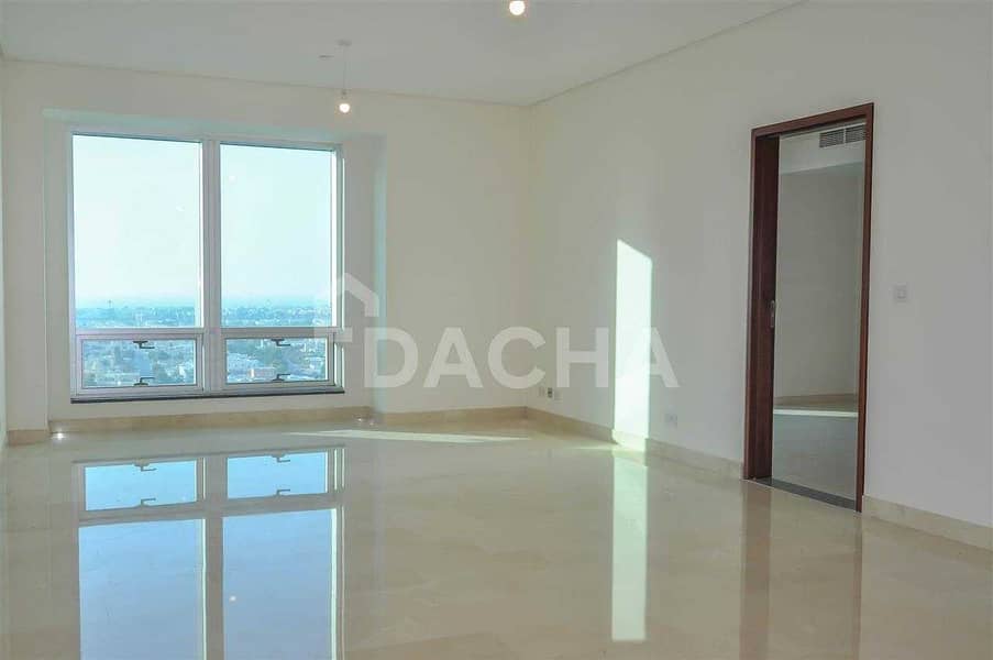 5 Downtown Studio in Iconic 5* Shangri-la hotel / Sea view / Short & long term stay