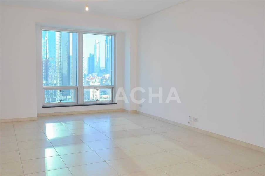 6 Downtown Studio in Iconic 5* Shangri-la hotel / Sea view / Short & long term stay