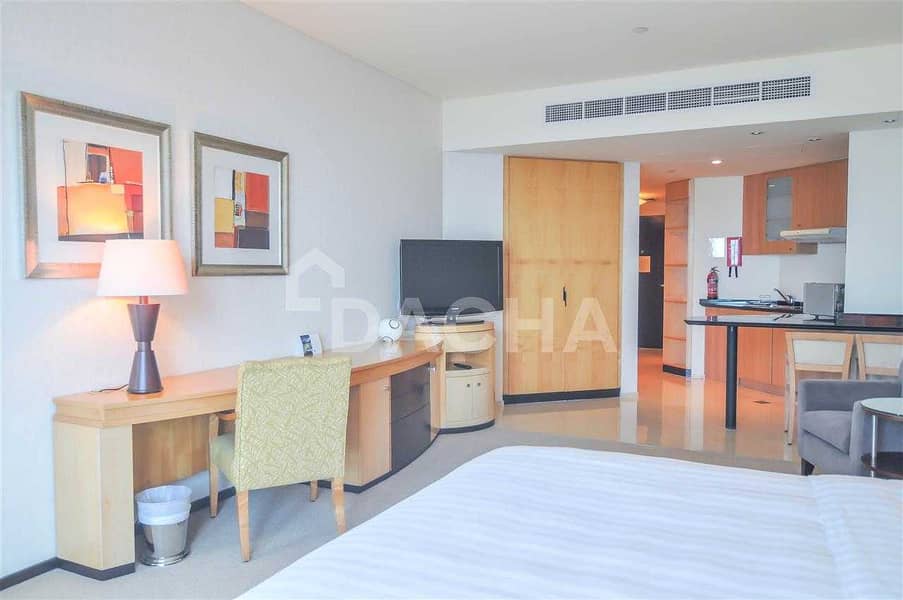 9 Downtown Studio in Iconic 5* Shangri-la hotel / Sea view / Short & long term stay