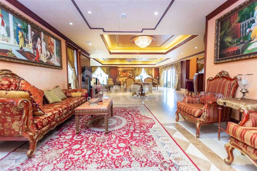 13 Exclusive! Stunning Fully Upgraded Penthouse