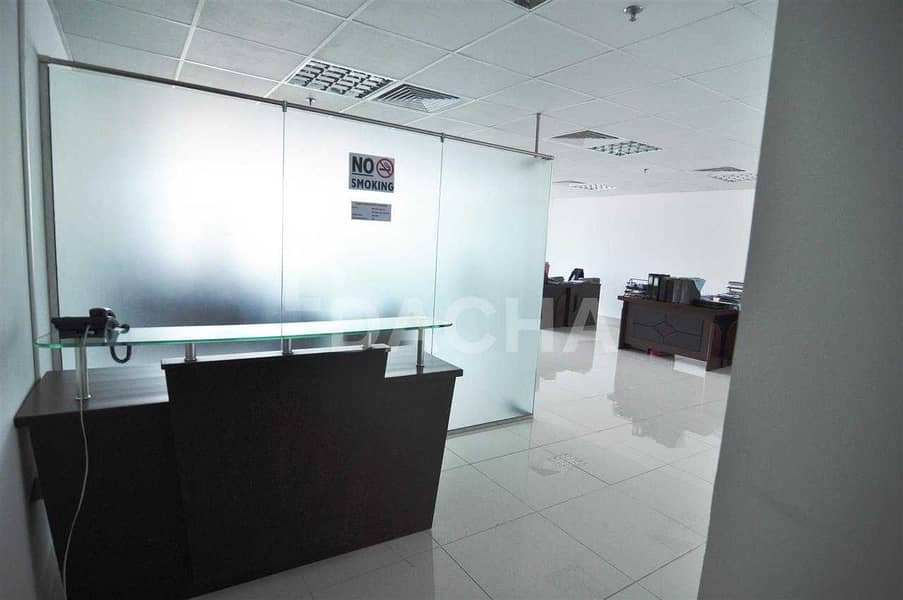 12 Best price / Fitted office with glass partitions