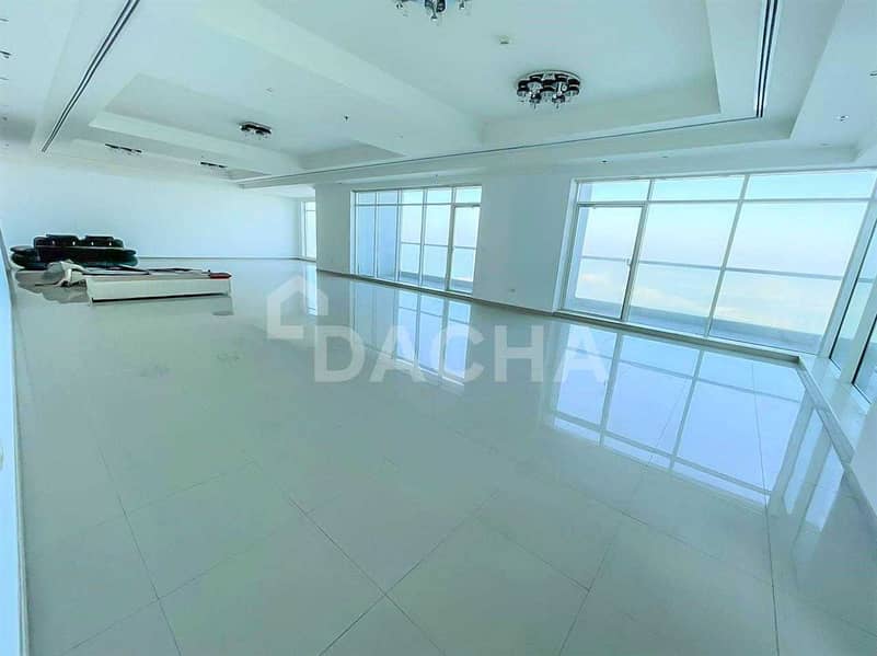 PENTHOUSE / Incredible Views / 5 Bed +Maid+Study