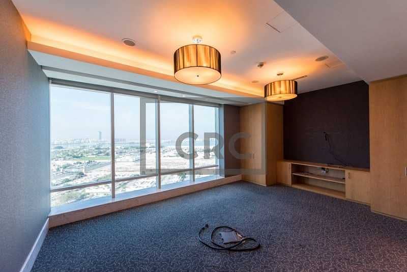 17 Fitted | Office | Sheikh Zayed Road | Main Road
