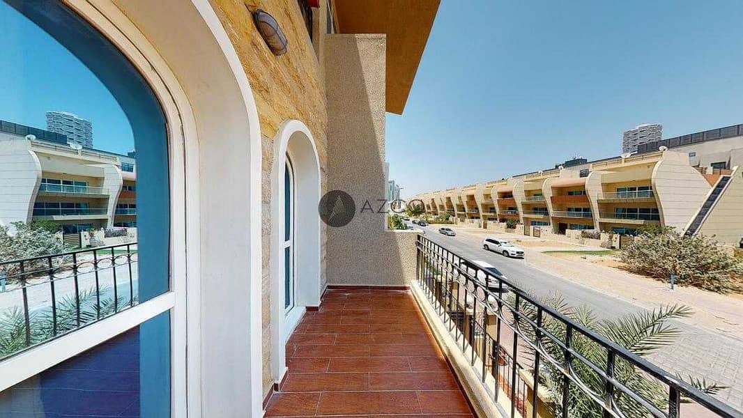 11 Spacious Living| Huge Balcony| Mediterranean Style