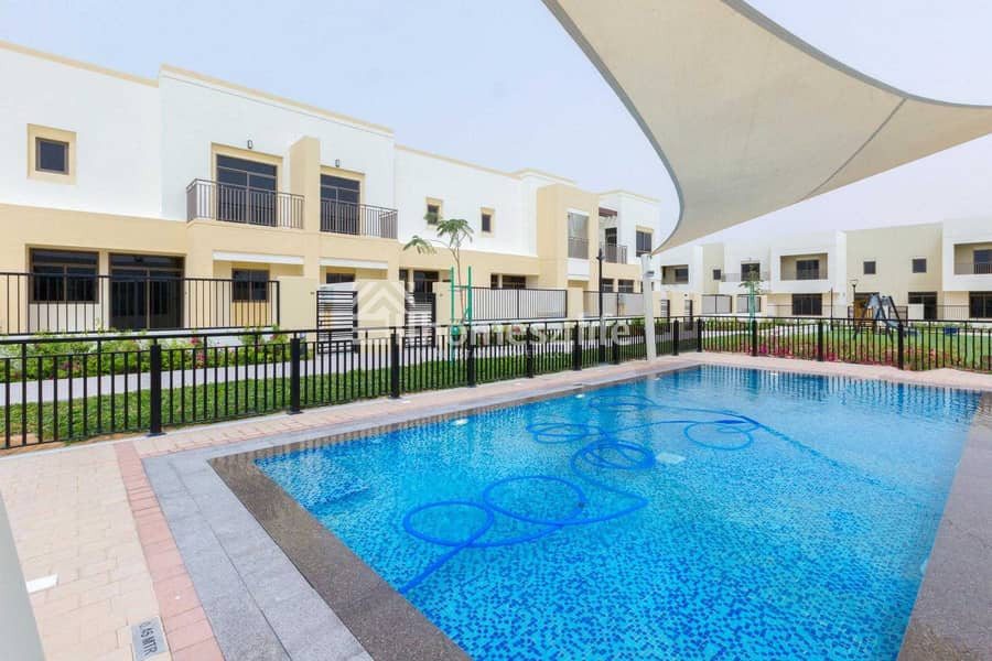 13 Grab This Newly Built Townhouse in Naseem