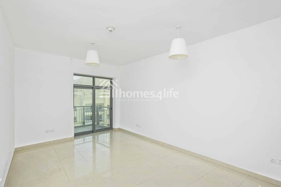 2 Motivated Seller / Bright Apartment / Full Balcony