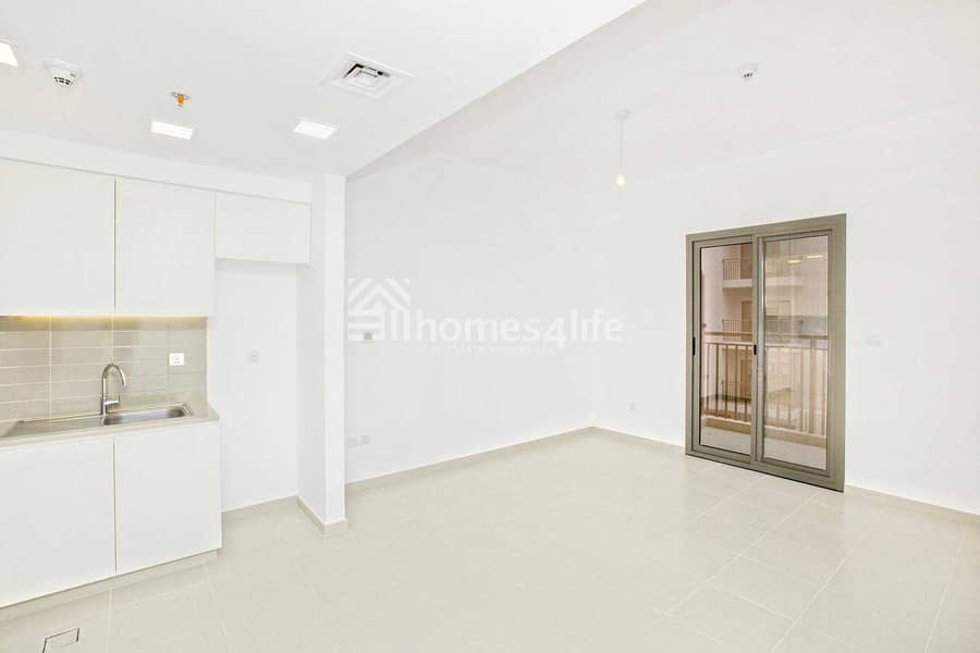 10 Call Now | Bright and spacious Brand New Apartment