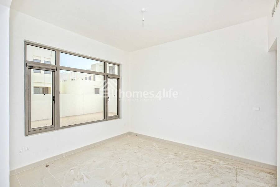 12 Mira Oasis 1 |  Type E | 4 Bed Room + maids + Study | Tenanted Till August