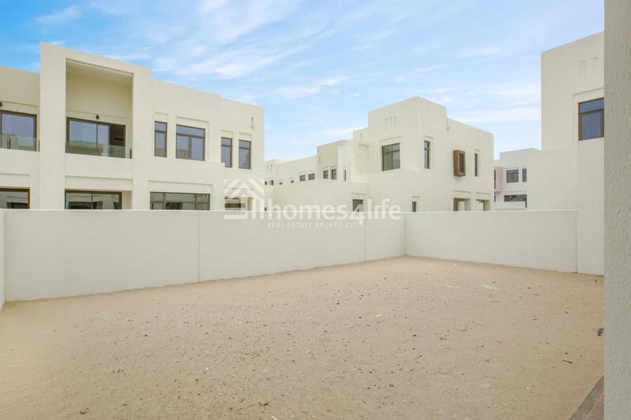 17 Mira Oasis 1 |  Type E | 4 Bed Room + maids + Study | Tenanted Till August