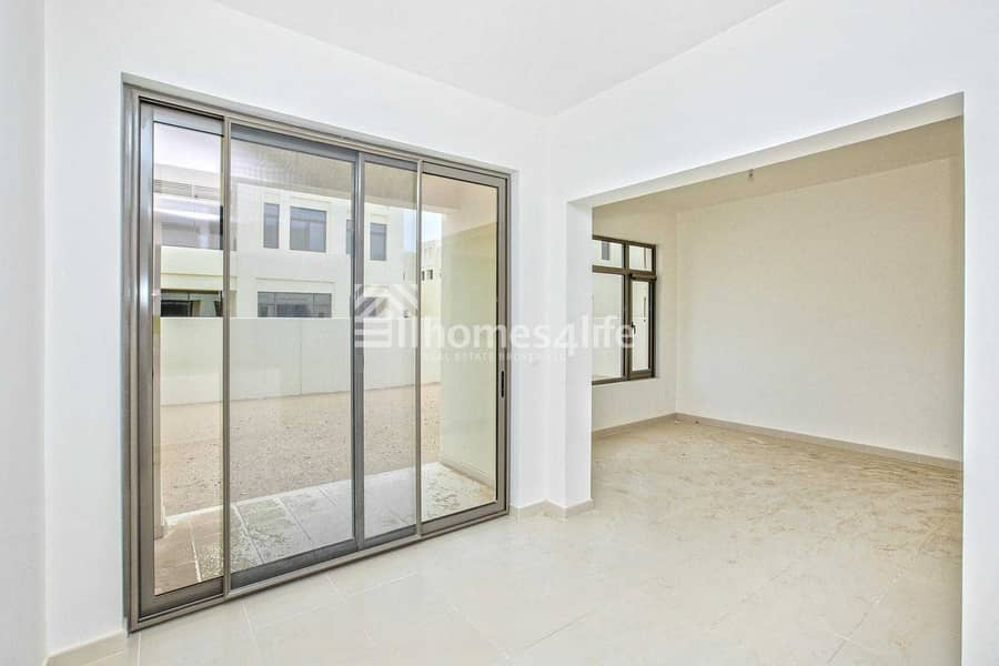 18 Mira Oasis 1 |  Type E | 4 Bed Room + maids + Study | Tenanted Till August