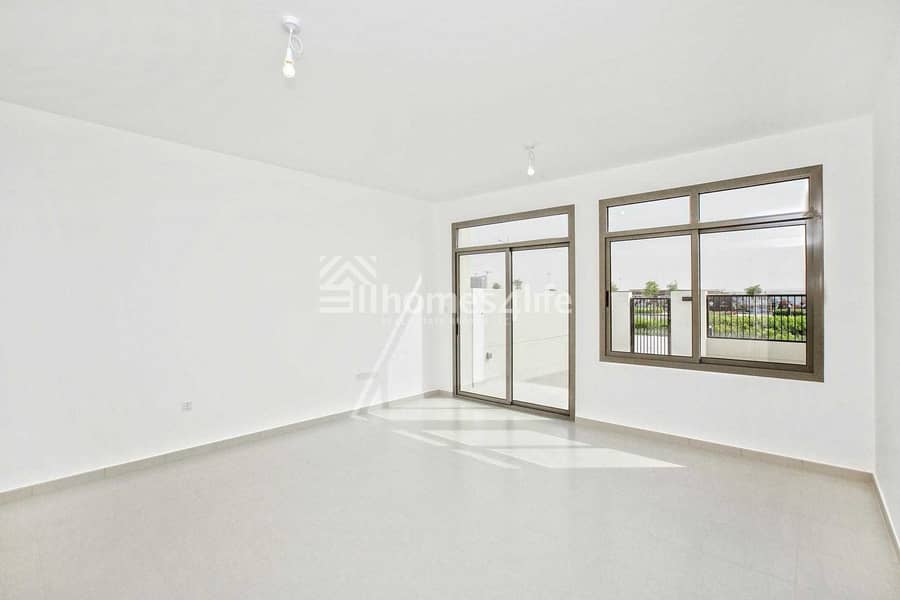 3 Corner Unit |Close to Park & Pool | Green Belt