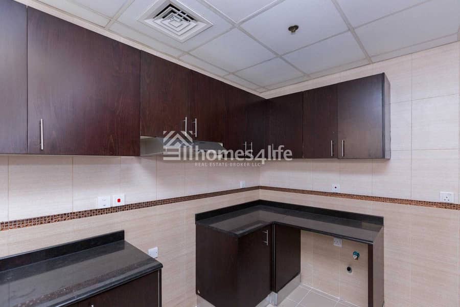 10 EXCLUSIVE! Vacant 1BR || Call for Viewing