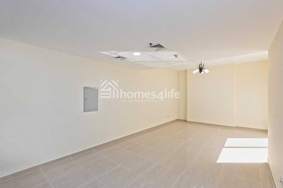 4 Exclusive || Balcony || Spacious 1BR