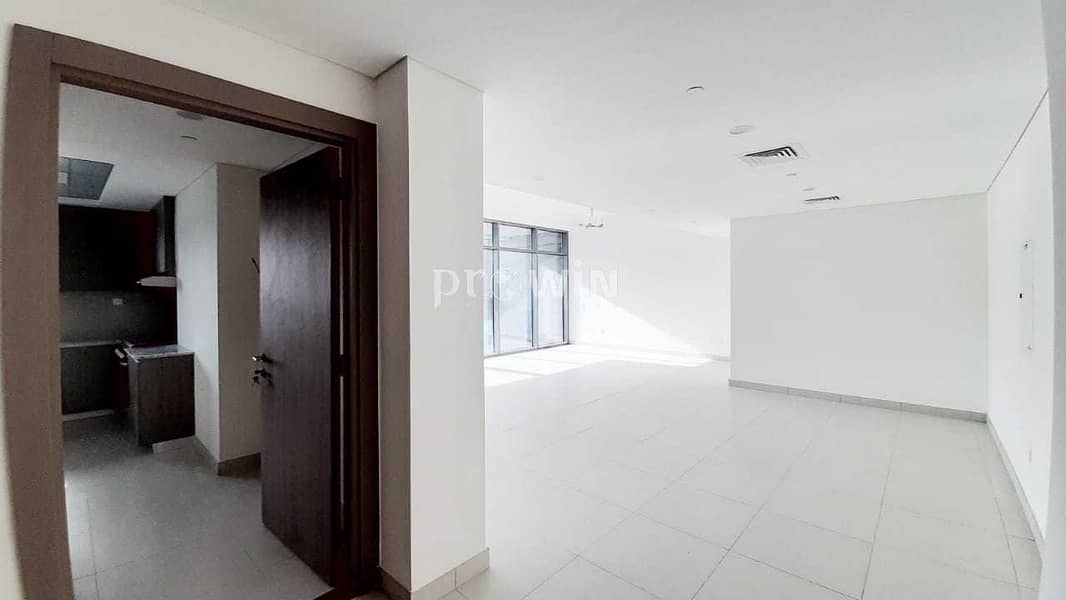 Beautiful Pent House l Multiple Payment Option l Maid & Storage Room Beautiful Pent House l Multiple Payment Option l Maid & Storage Room