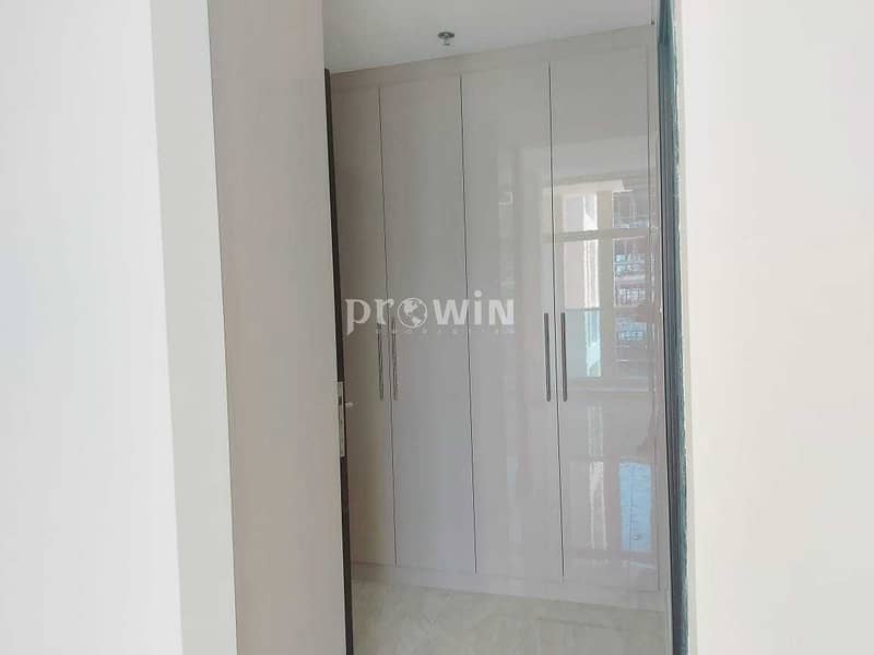 Luxurious Apt l Kitchen Eqquiped l Spacious Apartment l 2 Balconies !!! Luxurious Apt l Kitchen Eqquiped l Spacious Apartment l 2 Balconies !!!