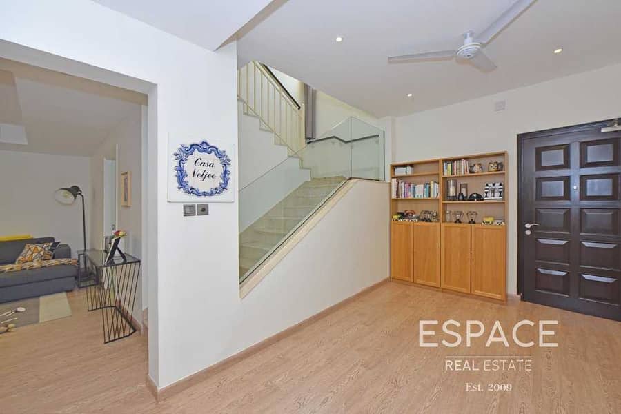 3 Three Bedroom Townhouse Near to the souk