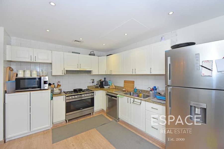 8 Three Bedroom Townhouse Near to the souk