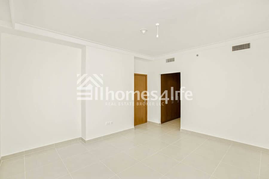 8 High Floor | Creek And Burj View | 01 Unit In ST1