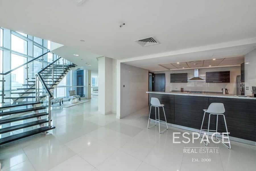 6 Penthouse| Private Lift| Full Sea View