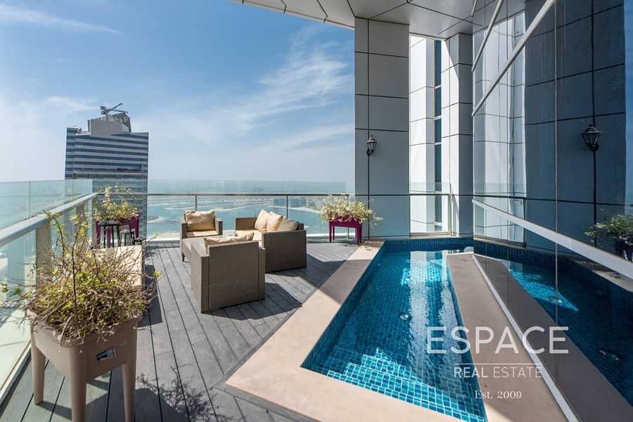 10 Penthouse| Private Lift| Full Sea View