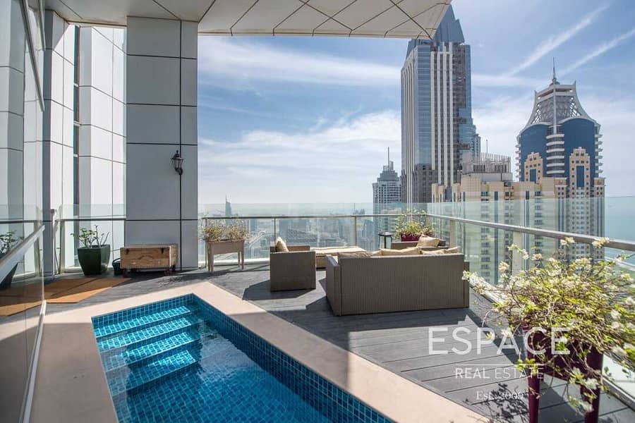 11 Penthouse| Private Lift| Full Sea View