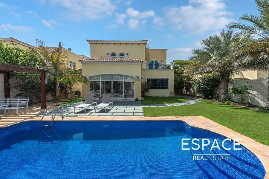Prime Location | Legacy 4BR Large | Immaculate Condition Prime Location | Legacy 4BR Large | Immaculate Condition