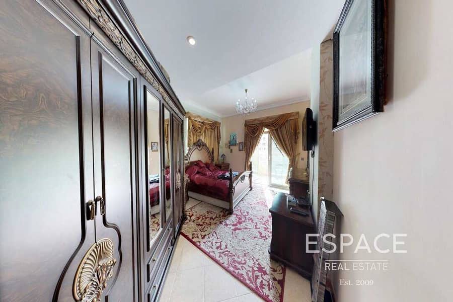 6 F Type | 2 Beds | Spacious | Full Park View