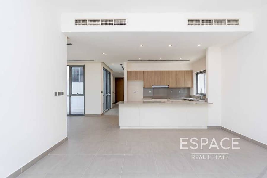 4 EXCLUSIVE Type E1 3 Bedrooms Motivated seller
