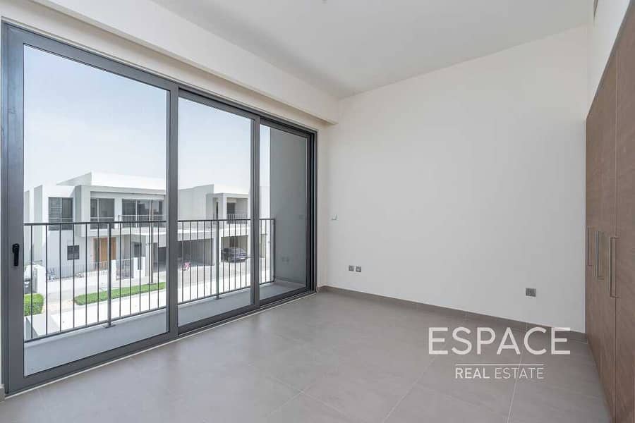 6 EXCLUSIVE Type E1 3 Bedrooms Motivated seller