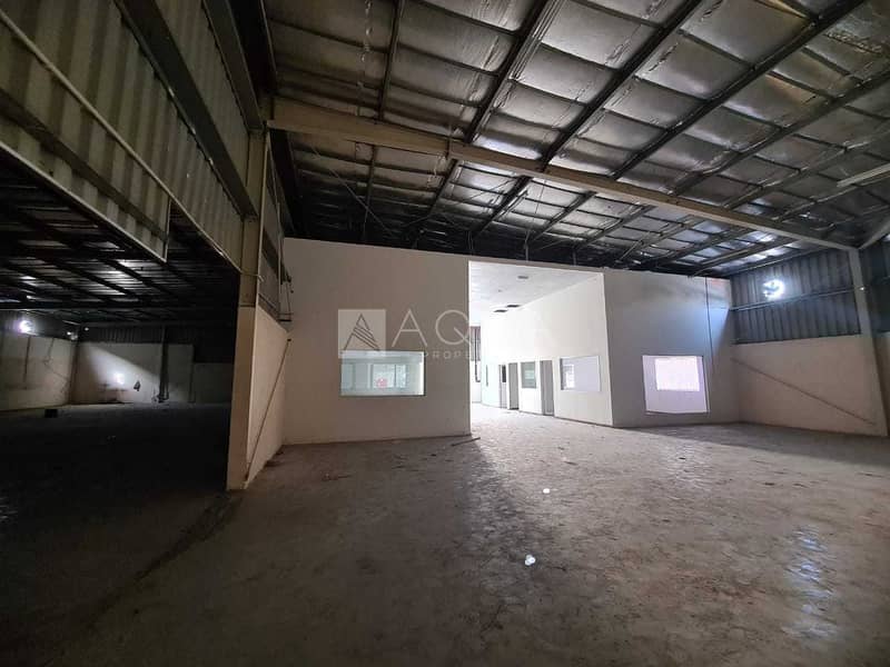 11 Independent Warehouse | Good location