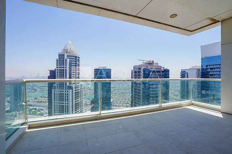 12 Upgraded Penthouse | High Floor | Amazing View