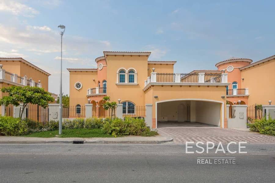 Rare | 5 Bedrooms Plus Maids | Well Maintained Rare | 5 Bedrooms Plus Maids | Well Maintained