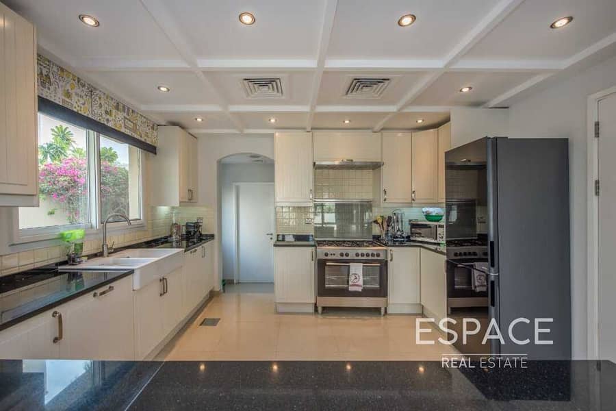 2 Exclusive Unit | High End Finish | 4 Beds