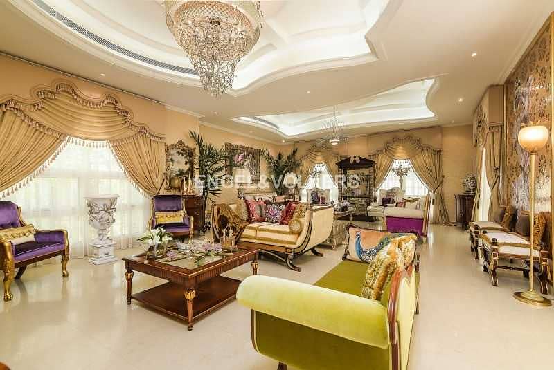 7 Luxurious | With Private Pool | Large Plot