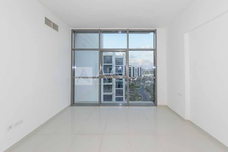 8 High floor | Spacious unit | Large balcony