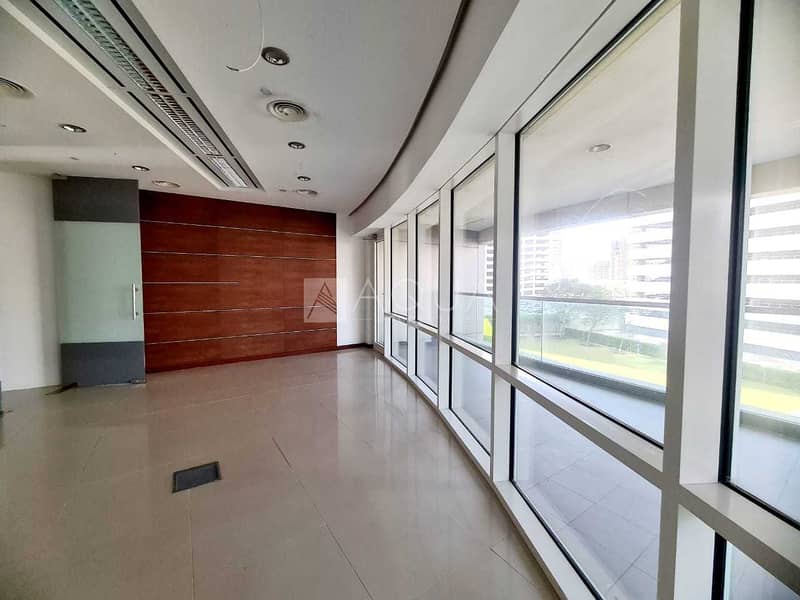 Nice office | Fitted | near metro | SZR.