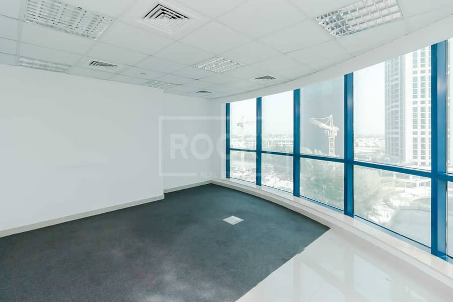 7 Furnished Office | Partitioned | Close to Metro | DMCC